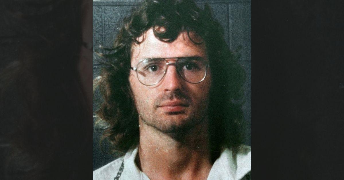 Siege at Waco: David Koresh's Cult Rubs Out 4 Federal Agents