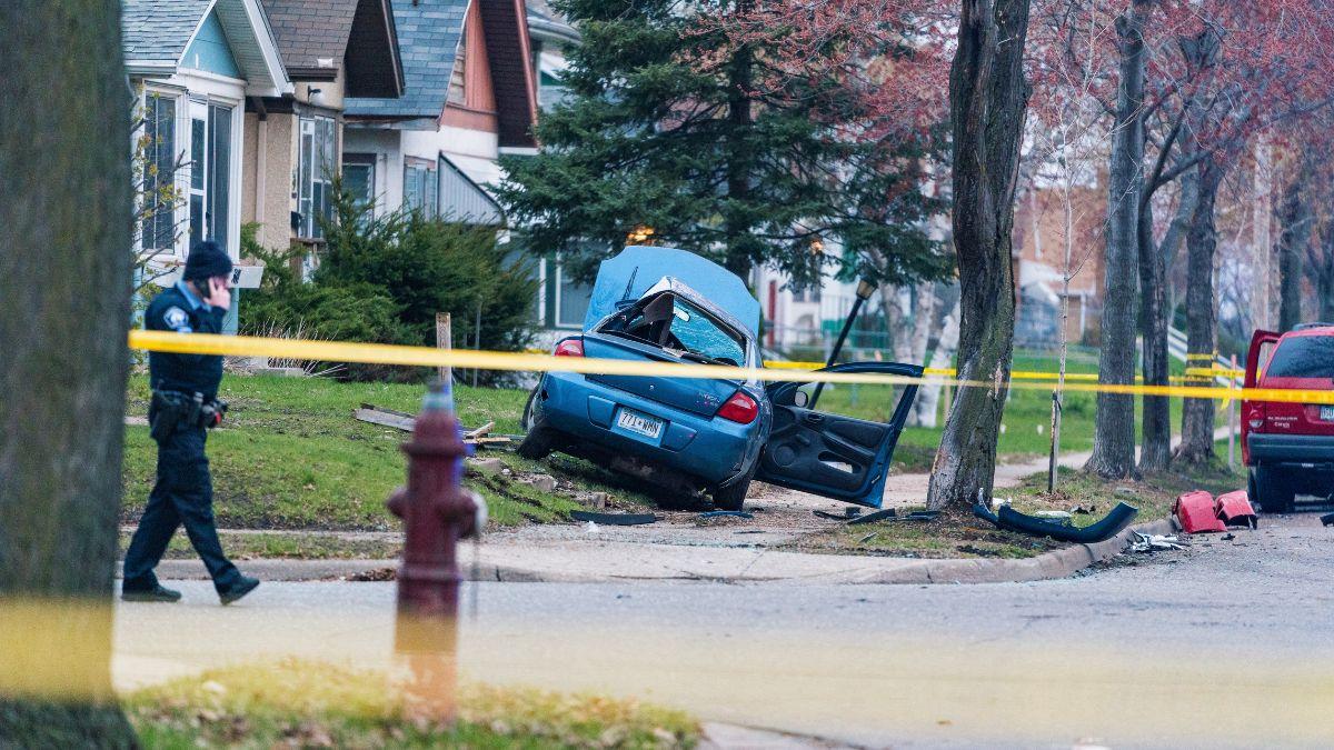 Two Men Killed After Allegedly Intoxicated Mercedes Driver Runs Into Them