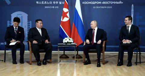 Putin's Leg Twitch During Meeting With Kim Jong Un Sparks Debate