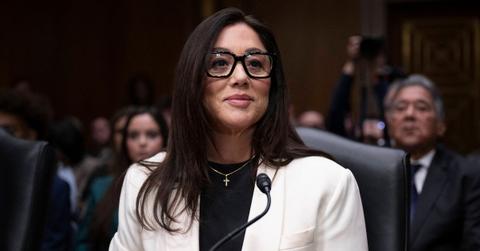 Labor secretary takes up partiality to defend complaints about her husband