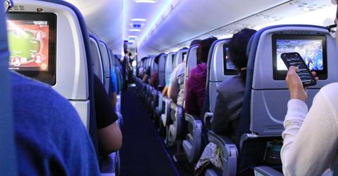 United Airlines flight made a U-turn because of a threat