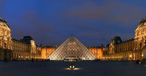 France's inability and lack of security led to the Louvre Museum Heist