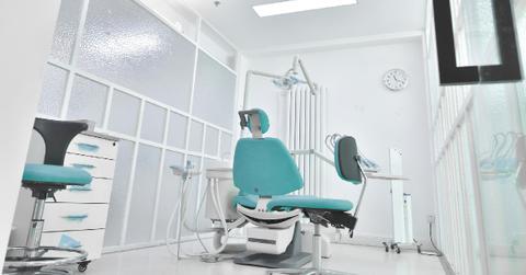 pennsylvania dentist charged with rape of year old girl forcing her to take morning after pill