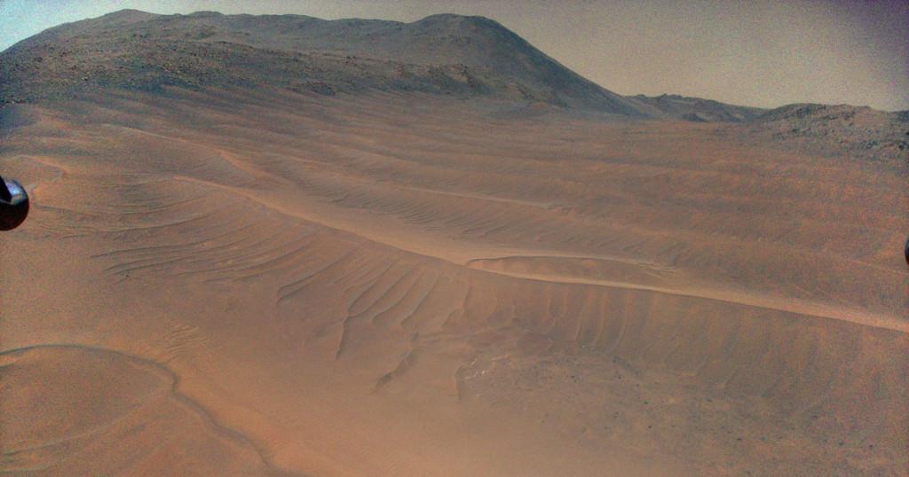 NASA Spacecraft Shot Pics of Mars Desert That May Have Killed It