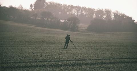 Man Finds 'England's Largest' Gold Nugget