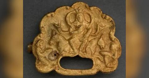 Ancient Belt Buckles Found in 1,500-Year-Old Tomb in Central Asia