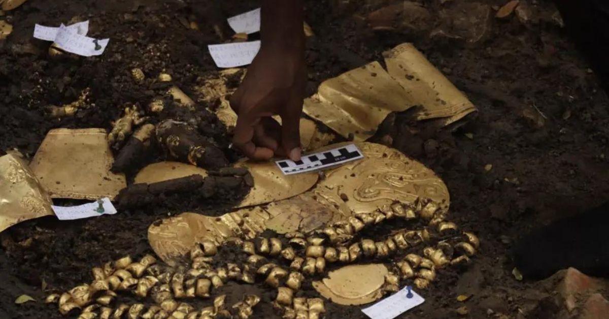 Golden Treasures and Rituals Found in 1,200-Year-Old Tomb in Panama